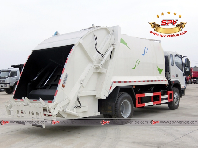 6,000 Litres compactor garbage truck JAC-back side view 6,000 Litres compactor garbage truck JAC-back side view